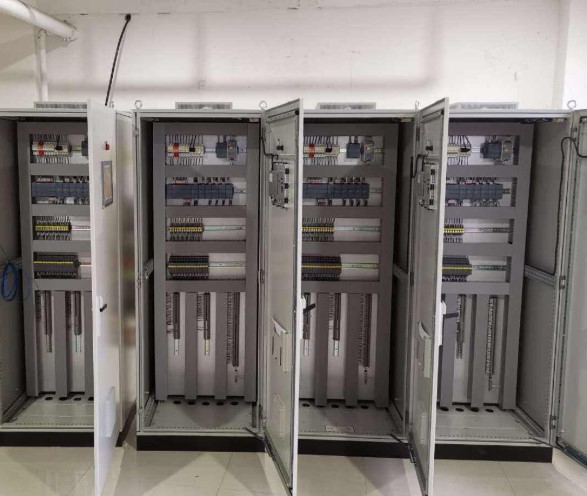 “為PLC控制柜安排合理的接線能夠使柜體更加美觀?！? />
</p>
<p style=